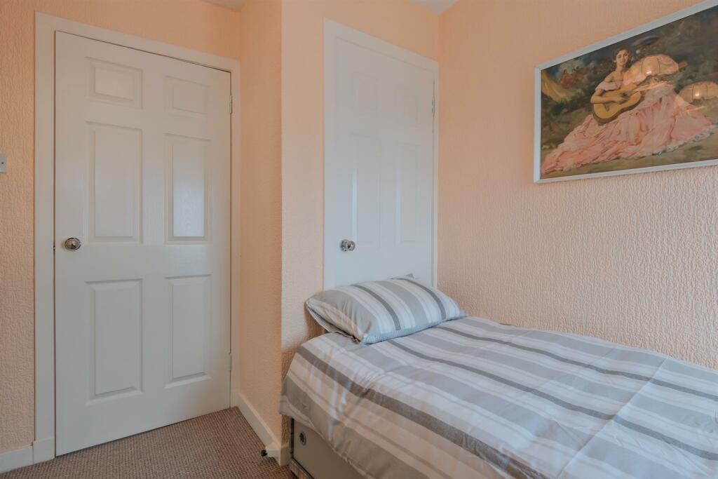 020-28 Meadowburn Rd, Wishaw ML2 8LB.jpg