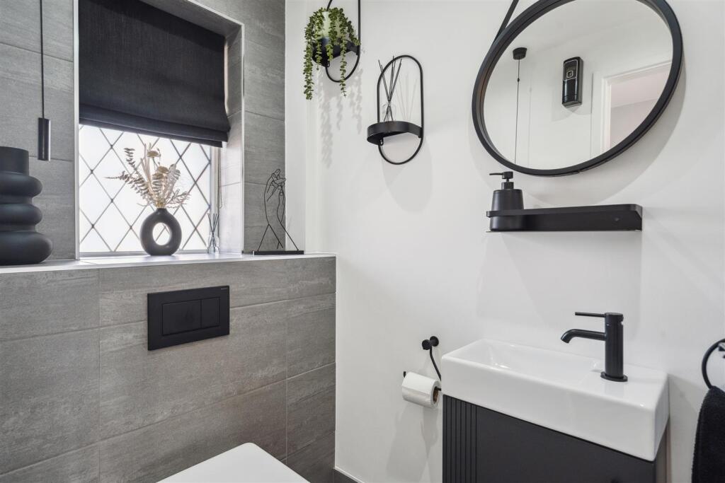 21 Charlesworth Avenue_15.jpg