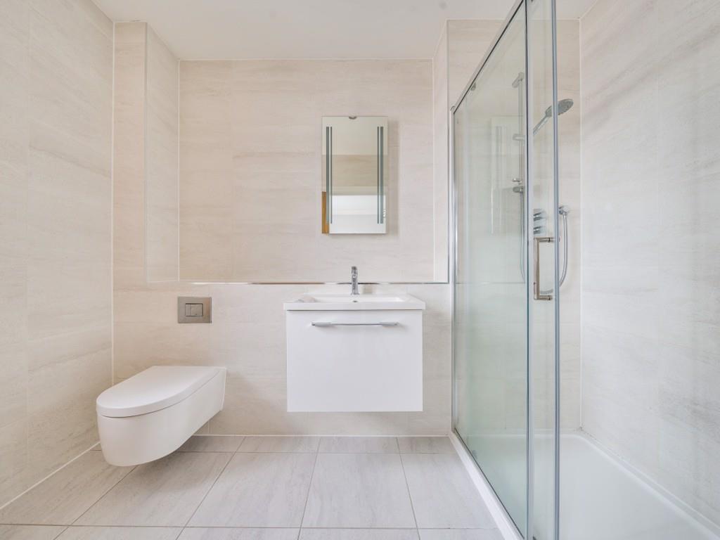 En Suite Shower