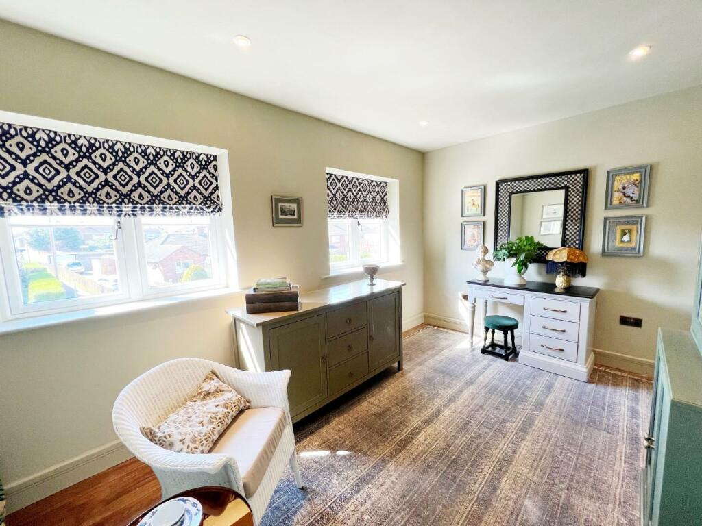 Bedroom 3 pic 1.jpg