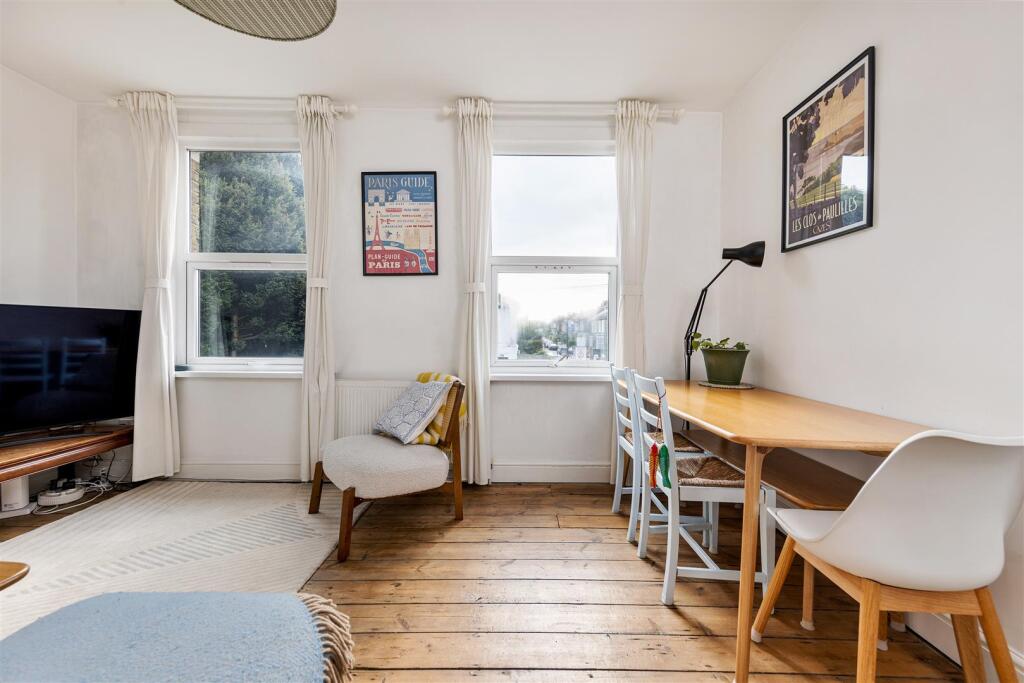 Shernhall Street, E17