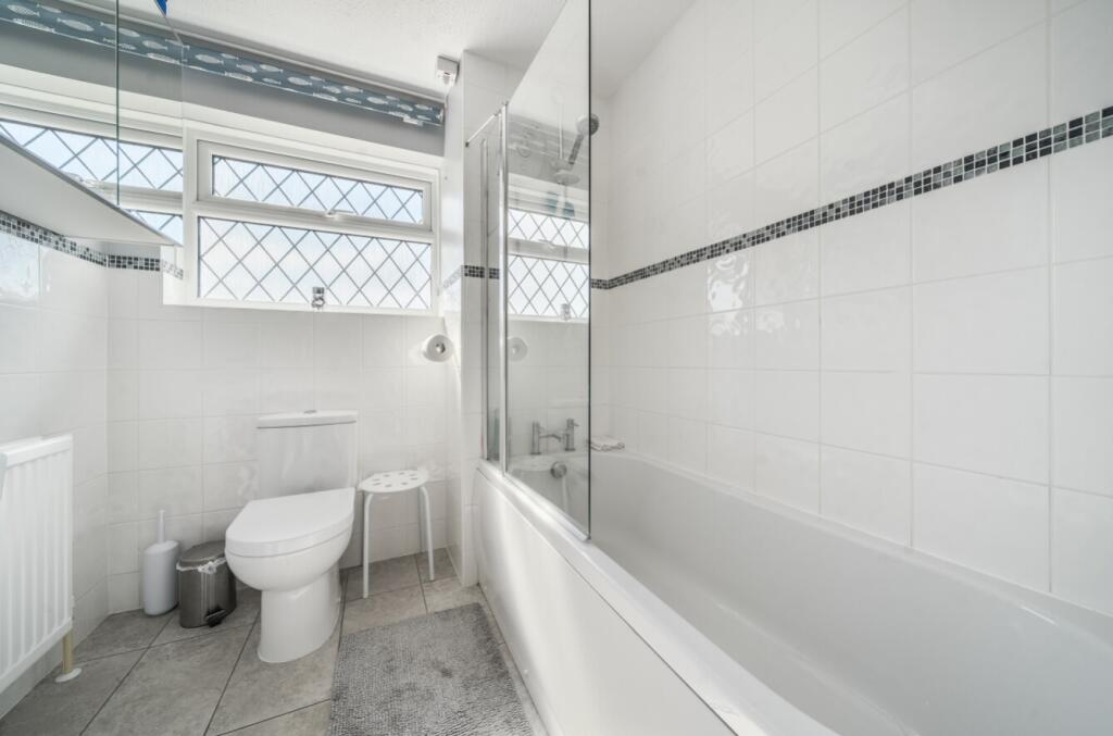 1350451-21-68bedd84bf602