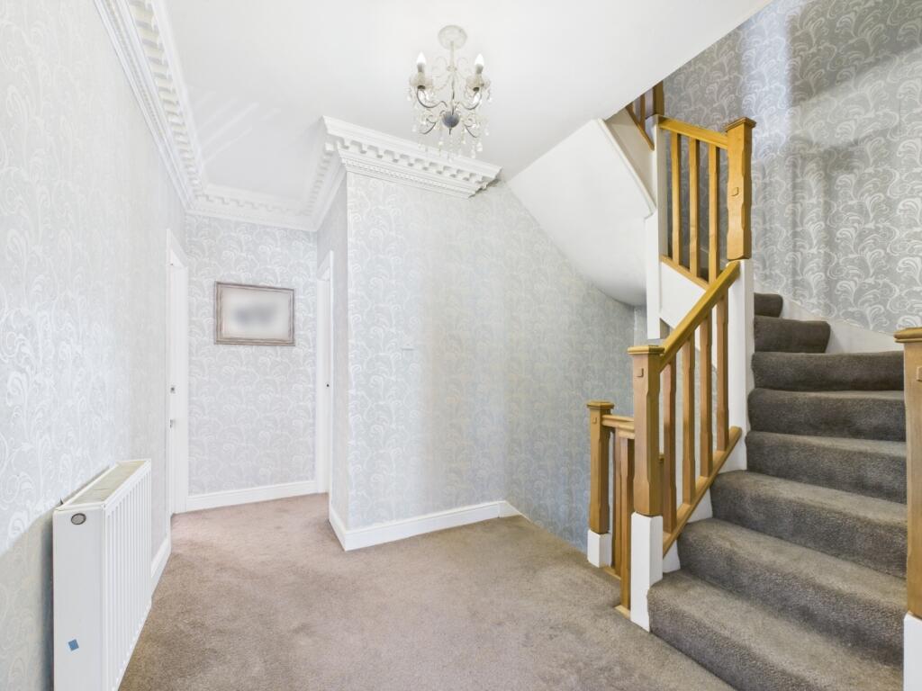 CAM02386G0-PR0117-STILL013