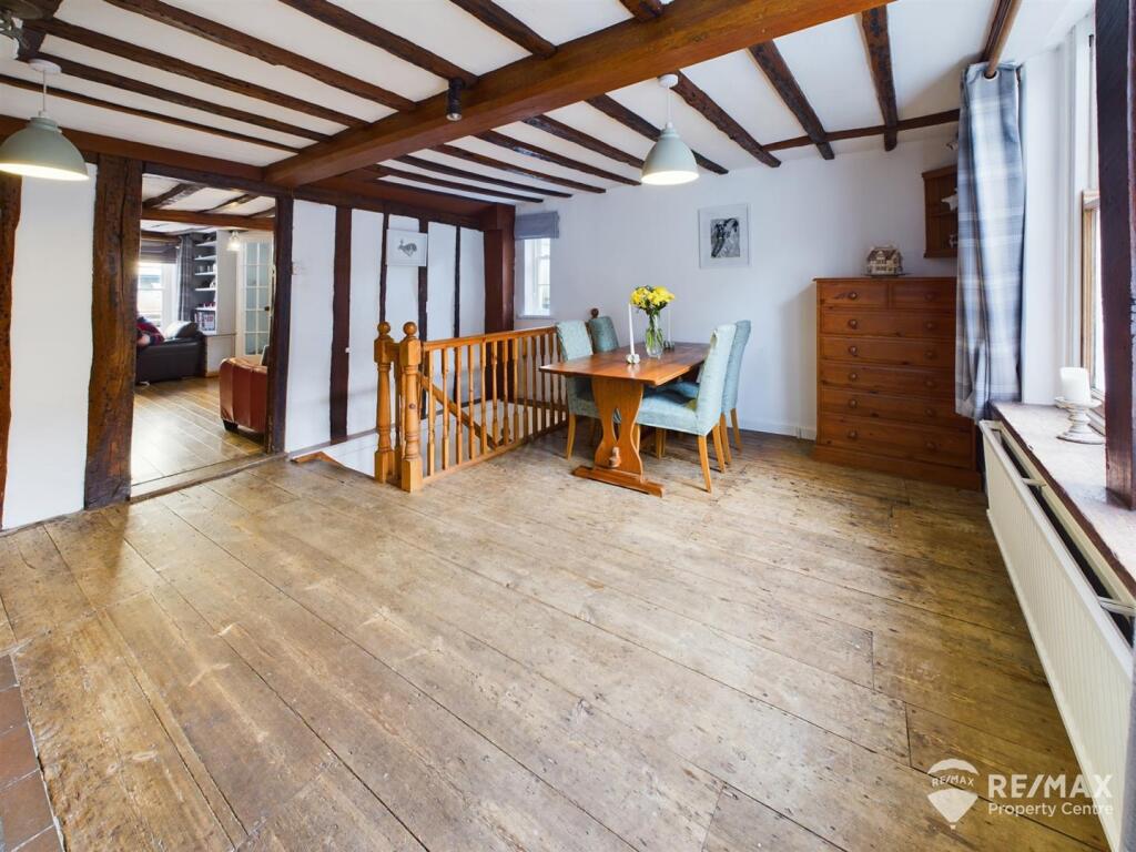 Dining Room (2).jpg