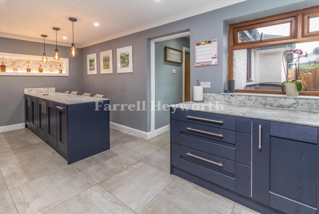 Kitchen image 5