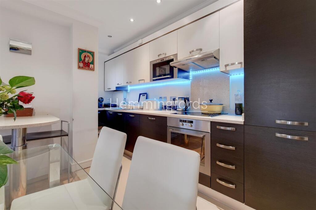 2_Kitchen Reception-3.jpg