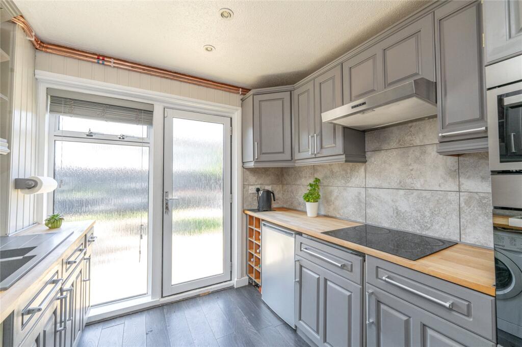 Kitchen Alt