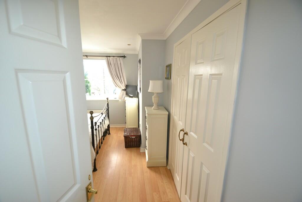 Entrance to Bedro...