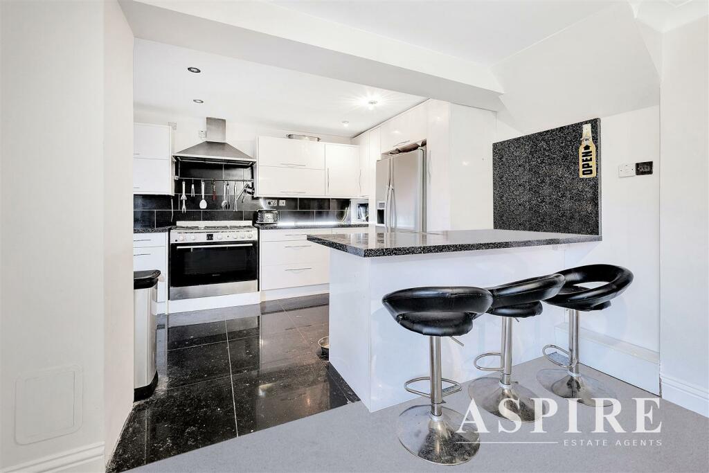 ASPIRE ESTATE AGENTS BENFLEET4.jpg