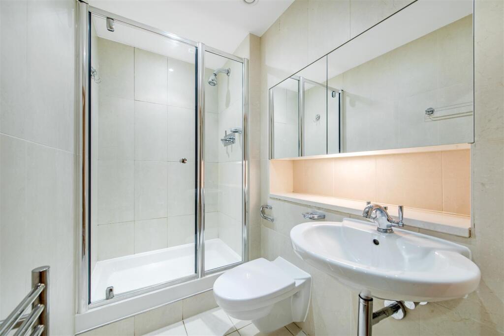 En Suite.jpg