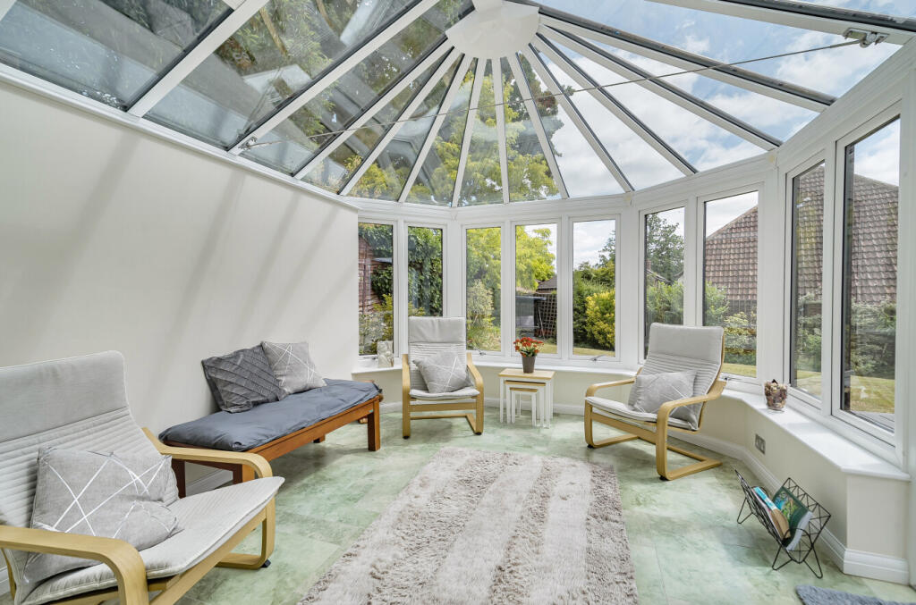 1315362-5-685c034...