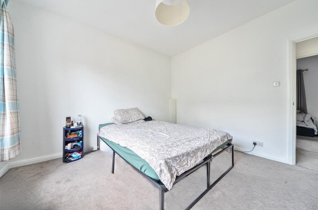 1326765-6-6877daf...