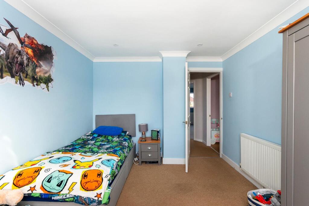1B2H9RDD - Bedroom B.jpg
