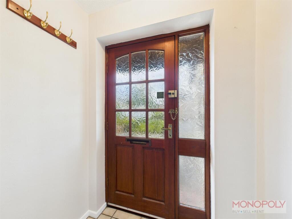 ENTRANCE PORCH