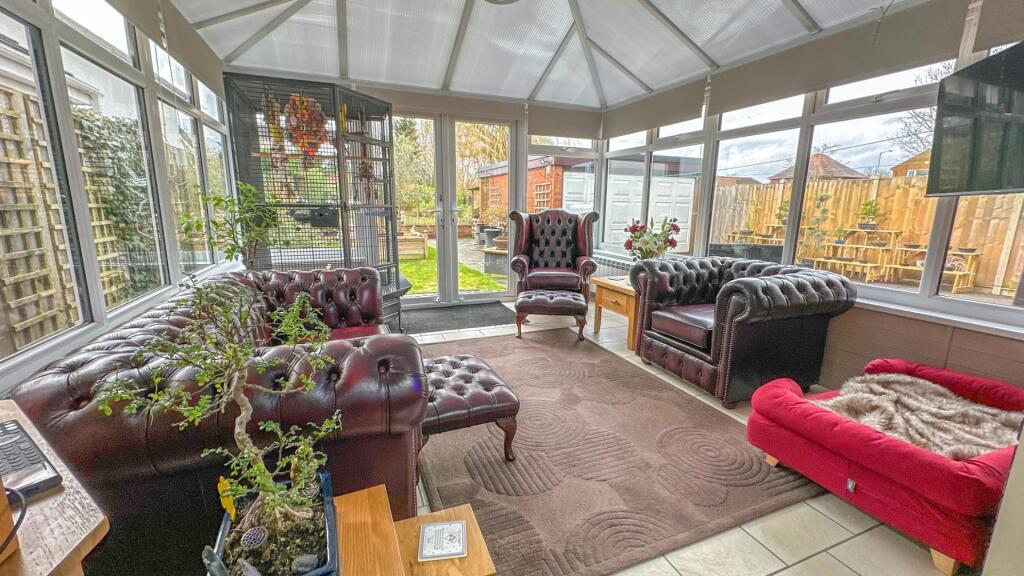 The Long Shoot - Image-9.jpg