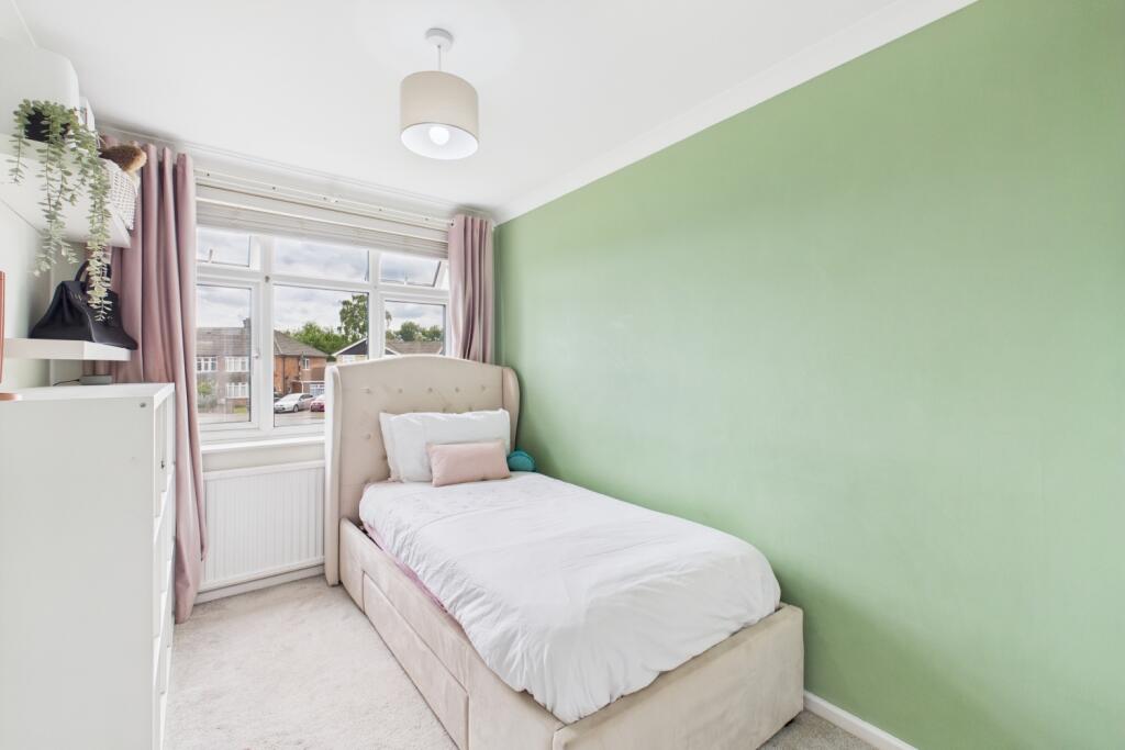 CAM03162G0-PR0284-STILL010