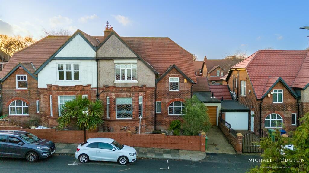 7 Ettrick Grove-01.jpg