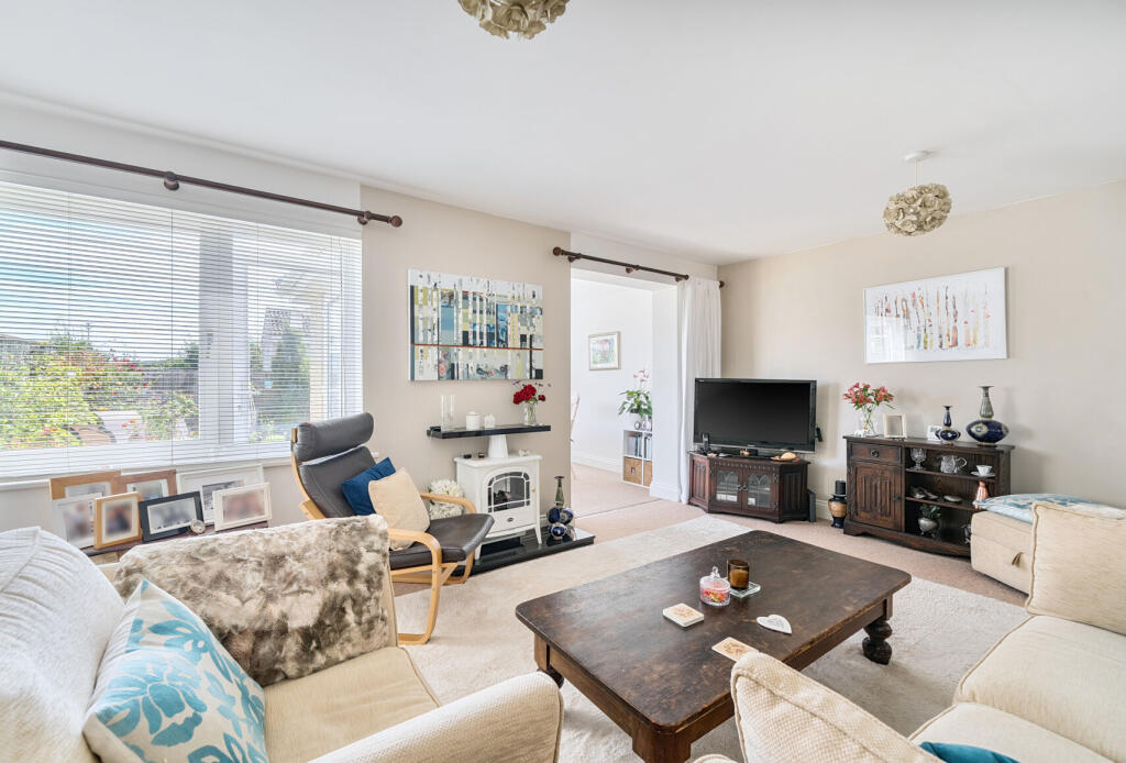 1319002-14-6867ee...