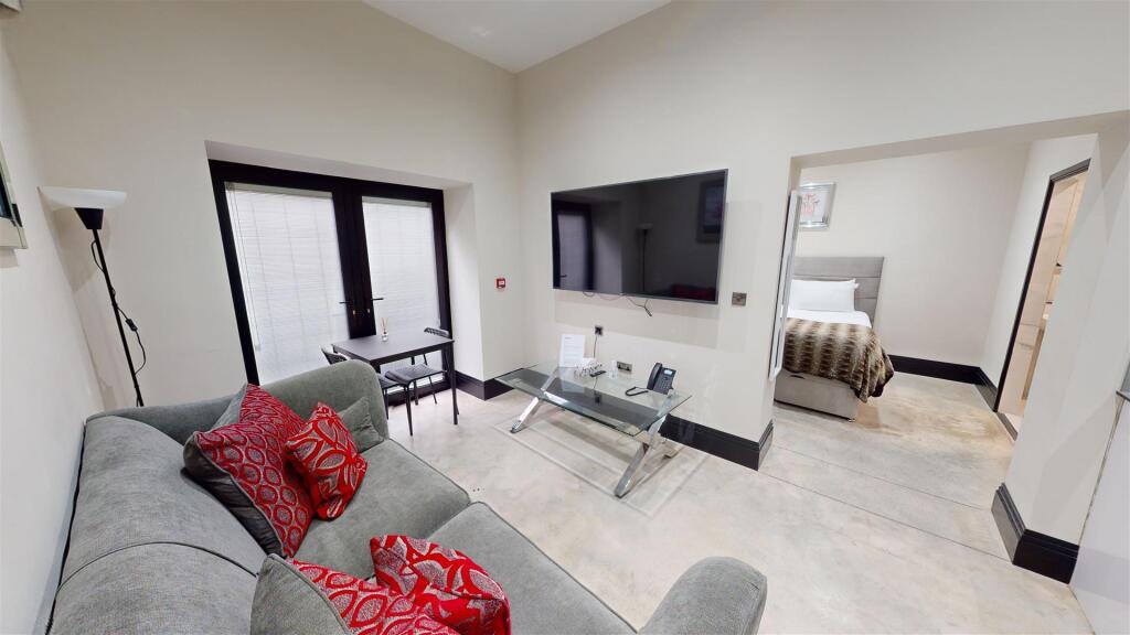 Stanley Street To Let