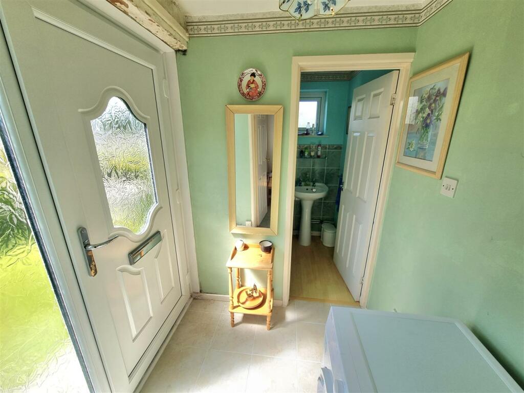 Hallway.jpg