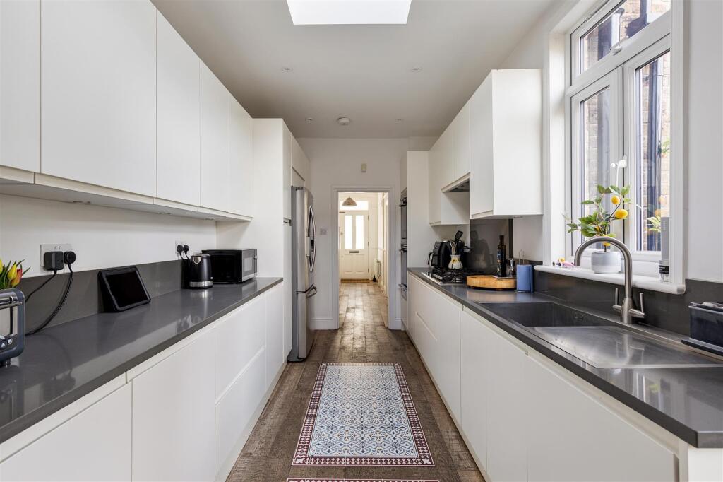 Nottingham Road E10