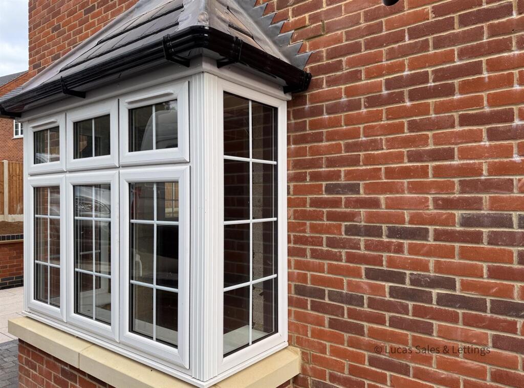 50 Rushton Rd Desborough-4.jpg