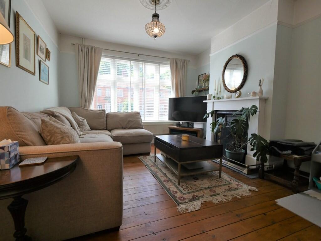 SITTING AND FAMIL...