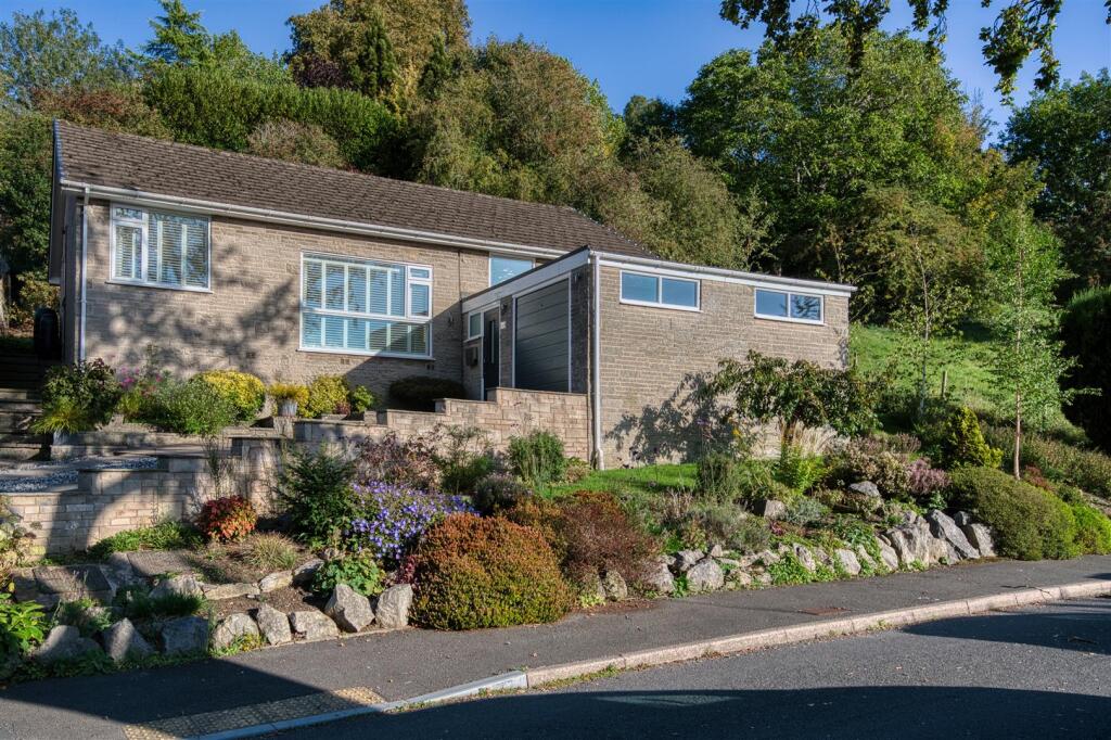 Saxton Mee  14 Castle Mount Crescent 0005.jpg