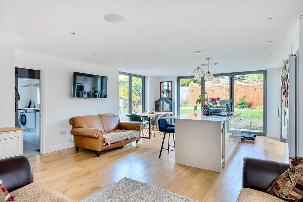 1355386-11-68c86b...