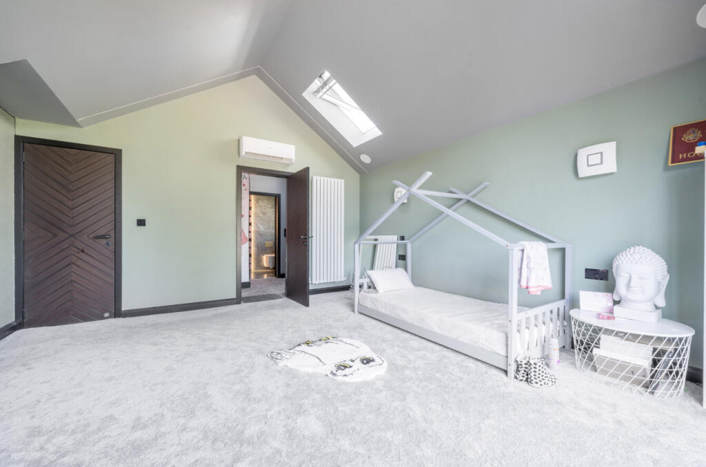 1320975-28-687245...