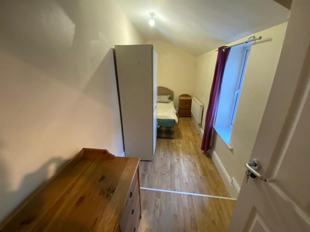 Fifth Bedroom