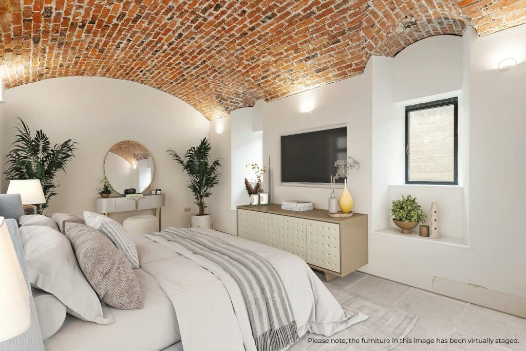 74562_Plot 3 The Mansion House  (23) Principal Bed