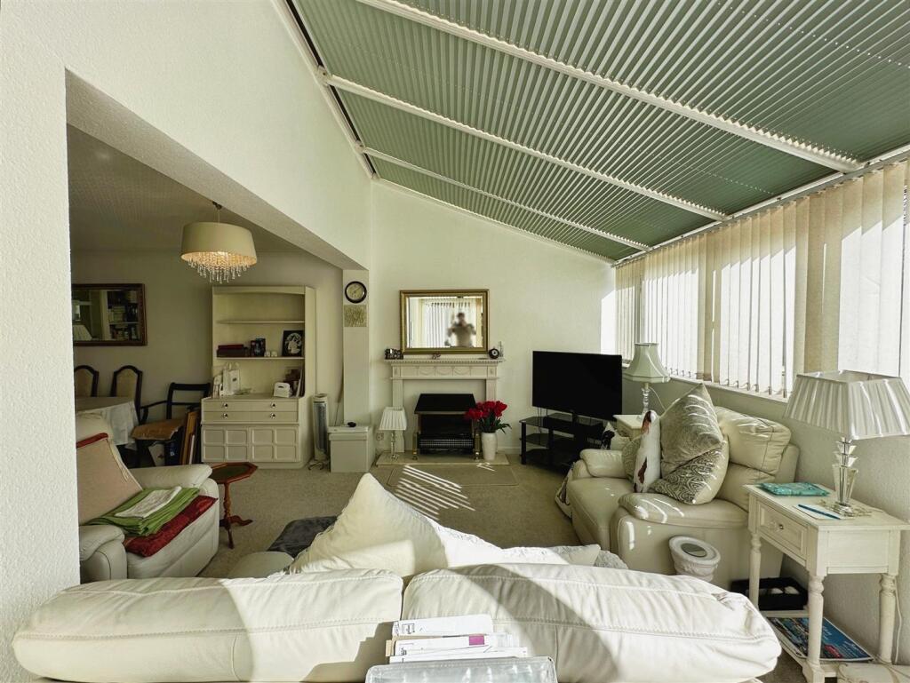 97271730-image_picker_72C84DF0-03C7-425C-82E2-FD09