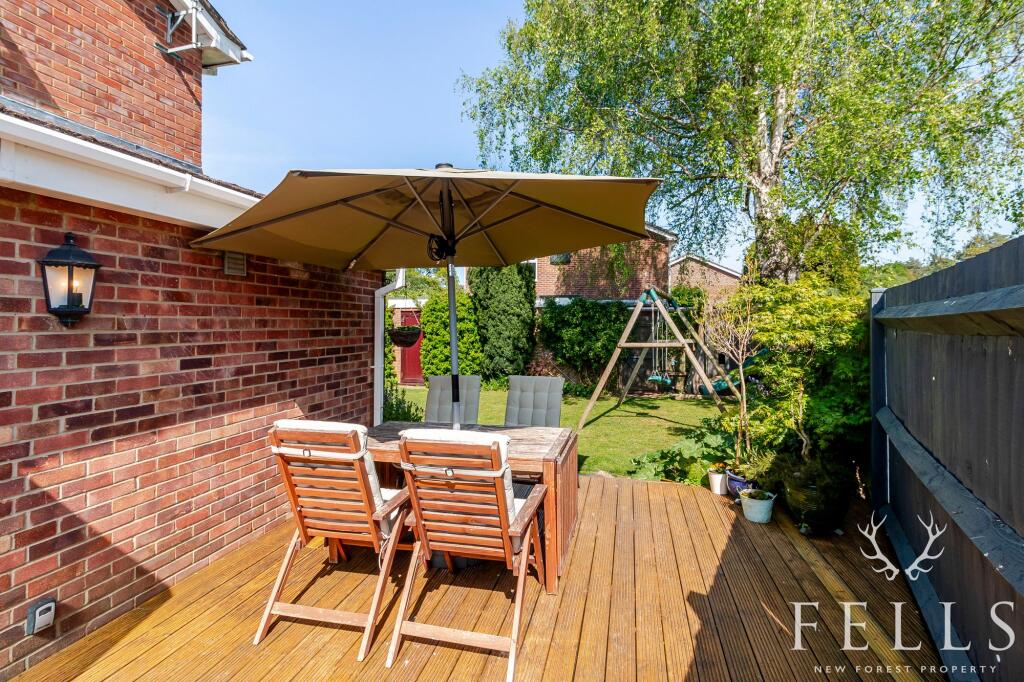 Deck / Entertaining area