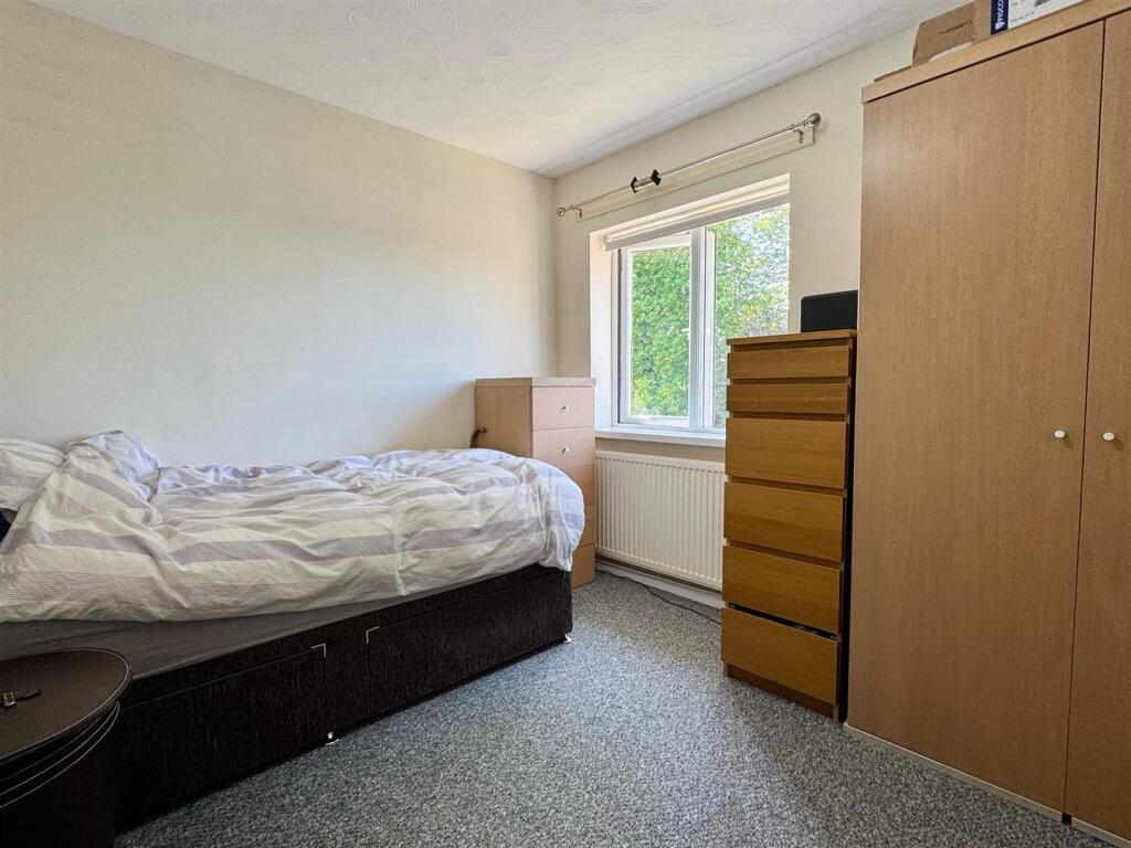 Bed 2 (1).jpg