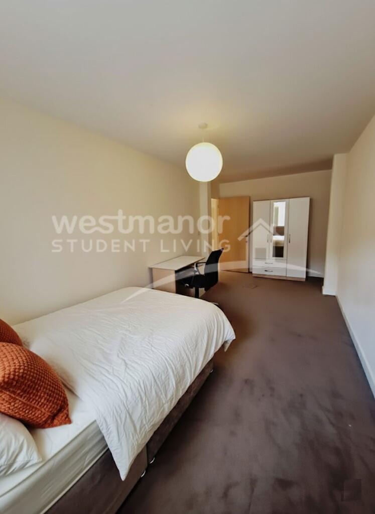 FLAT 17 ROOM 3