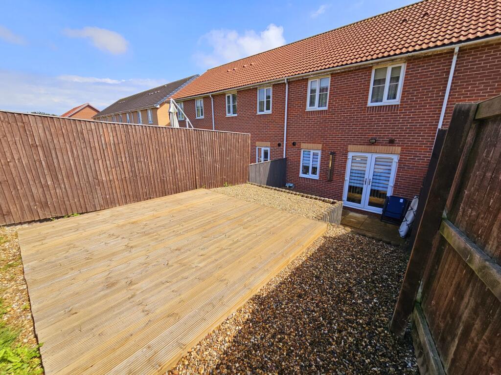 b3331080-0e37-4c6a-b00c-3824de9a0fc2