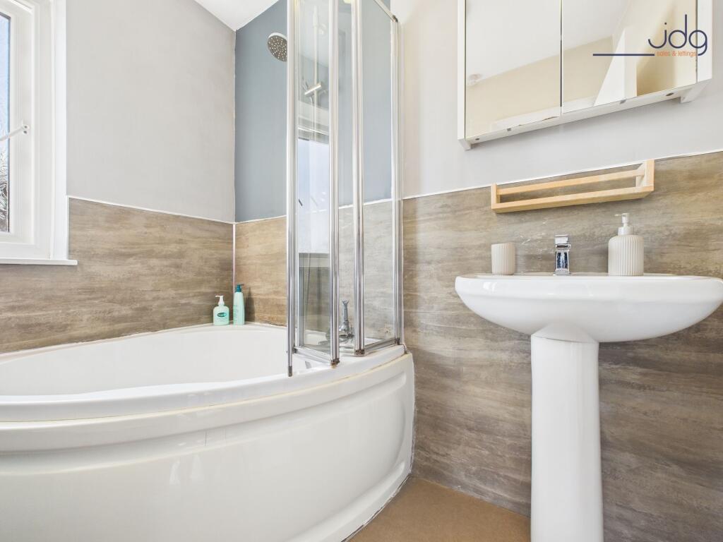 First Floor Bathroom