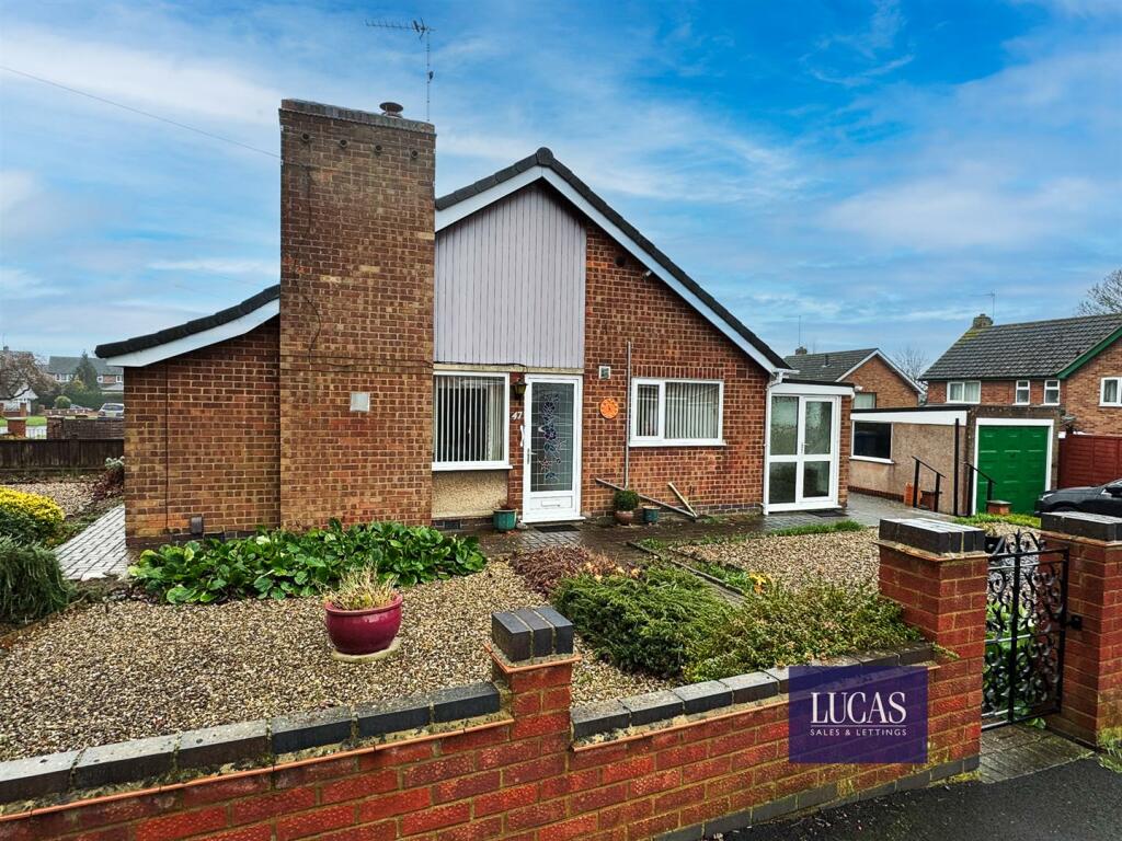 47 Pennine Way Kettering-14.jpg