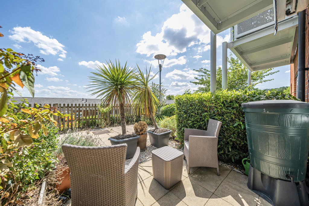 1328998-18-687a81...