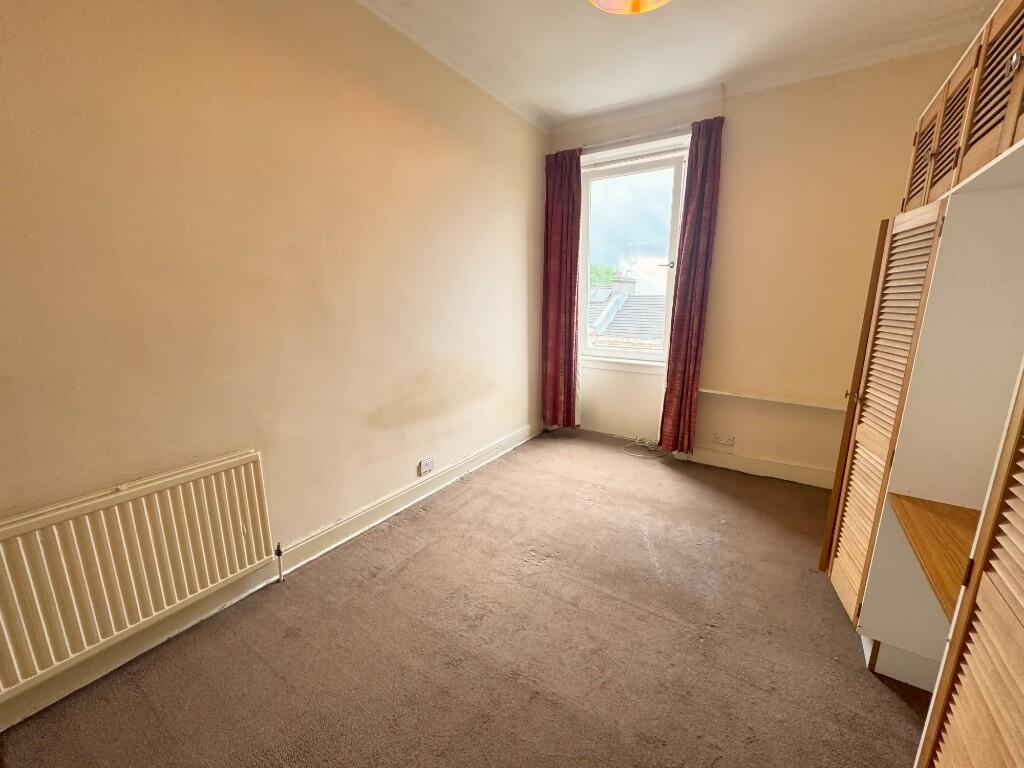 Bedroom alt angle