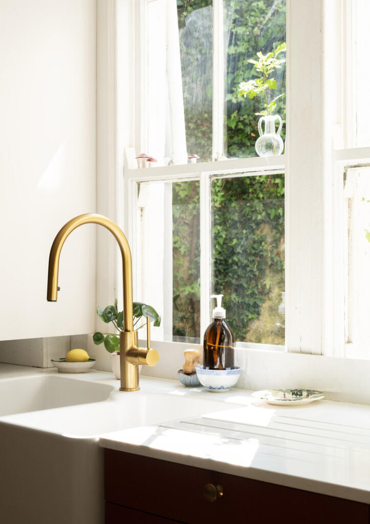 280634 - 12 Whiteheads Lane ph37 copy.jpg