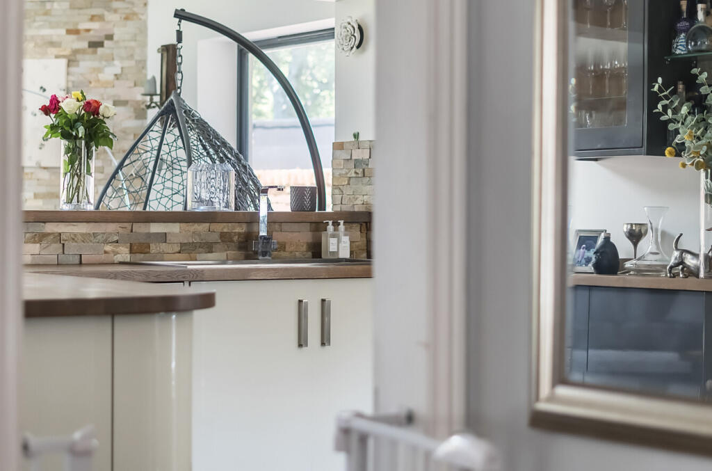 1323854-14-686e6e...