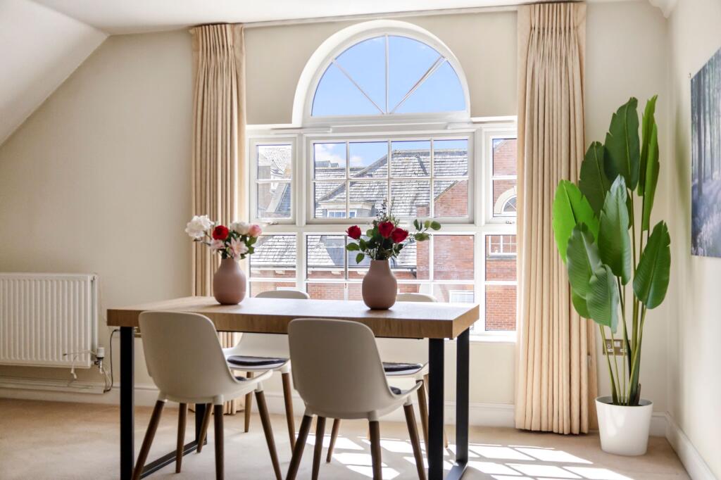 Living/Dining Room