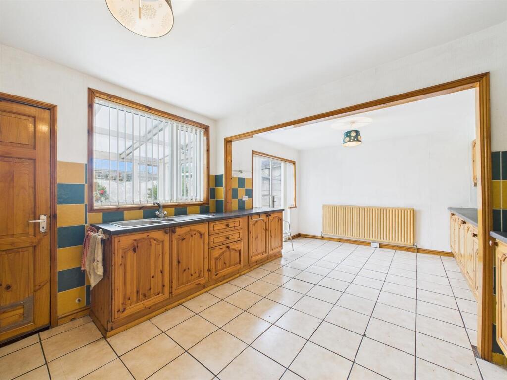 15 - Three Bedroom House for Auction, Hanham.jpg