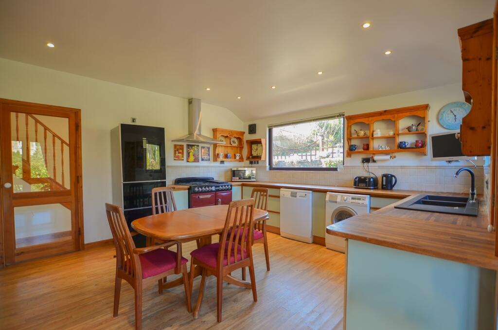 To Book A Viewing Call TPS Lostwithiel on 01208 87