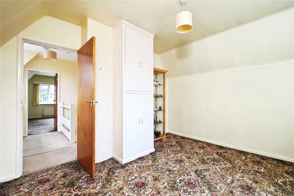 Main Bedroom2