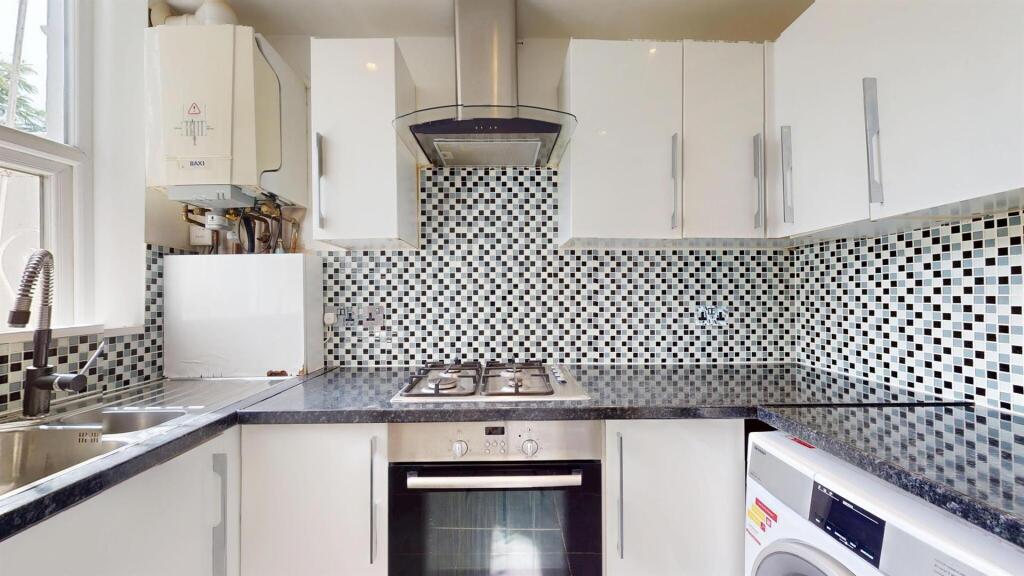 37BCRkitchen2.jpg