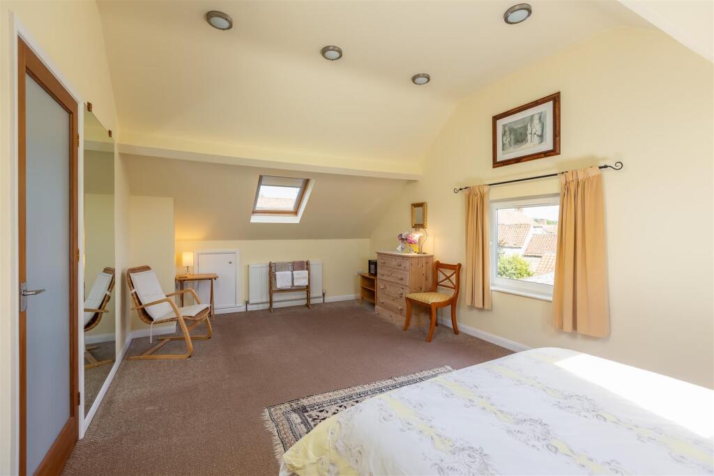 Haydon Croft Bedroom 3-1.jpg