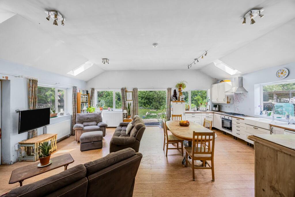 Kitchen/Diner/Family Room